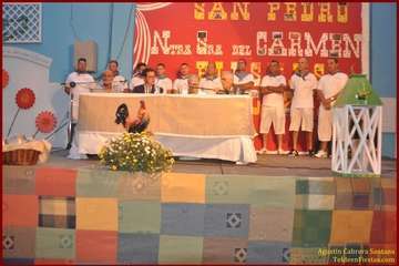 El Ejido inició esta noche sus fiestas patronales en honor de San Pedro y la Virgen del Carmen con el pregón y  varios reconocimientos (Foto TA y TF)